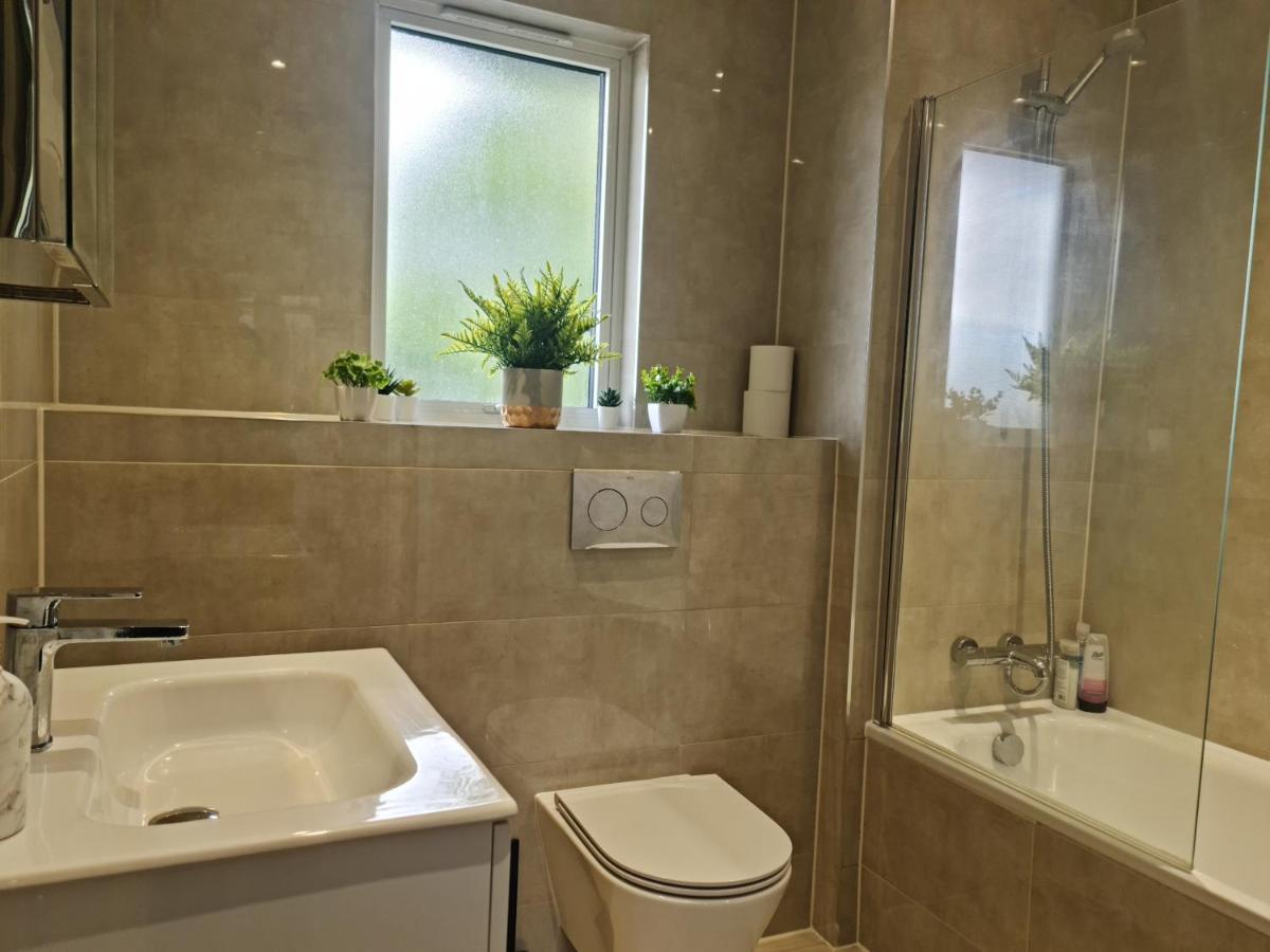 Green Stay Modern Apartment ヘメル・ヘムステッド エクステリア 写真